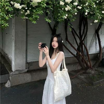 暗红